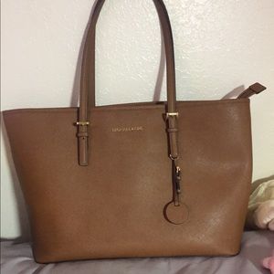 Michael Kors Jet Set Travel Tote